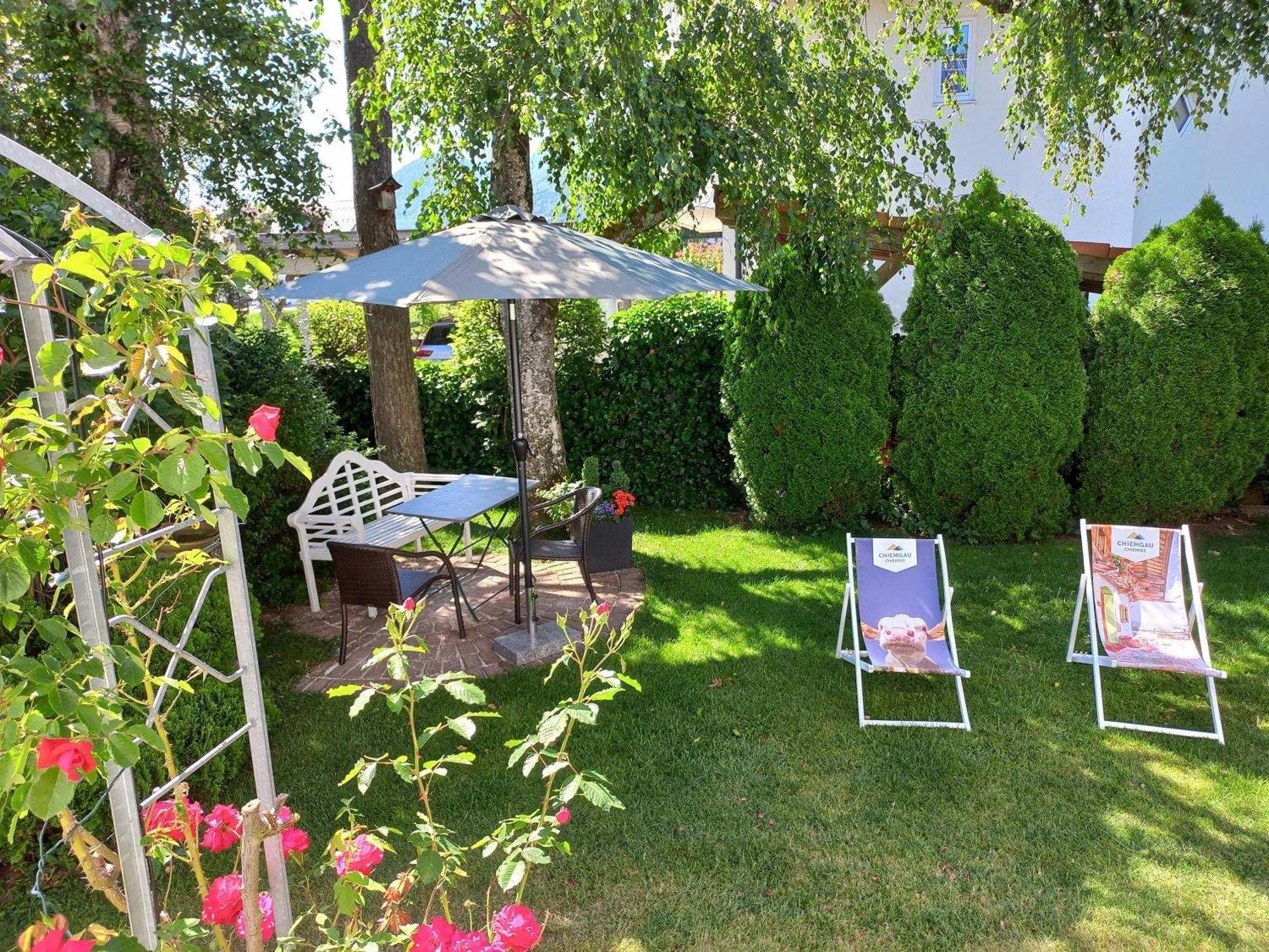 Ferienwohnungen Sonja Bernau am Chiemsee Esterno foto